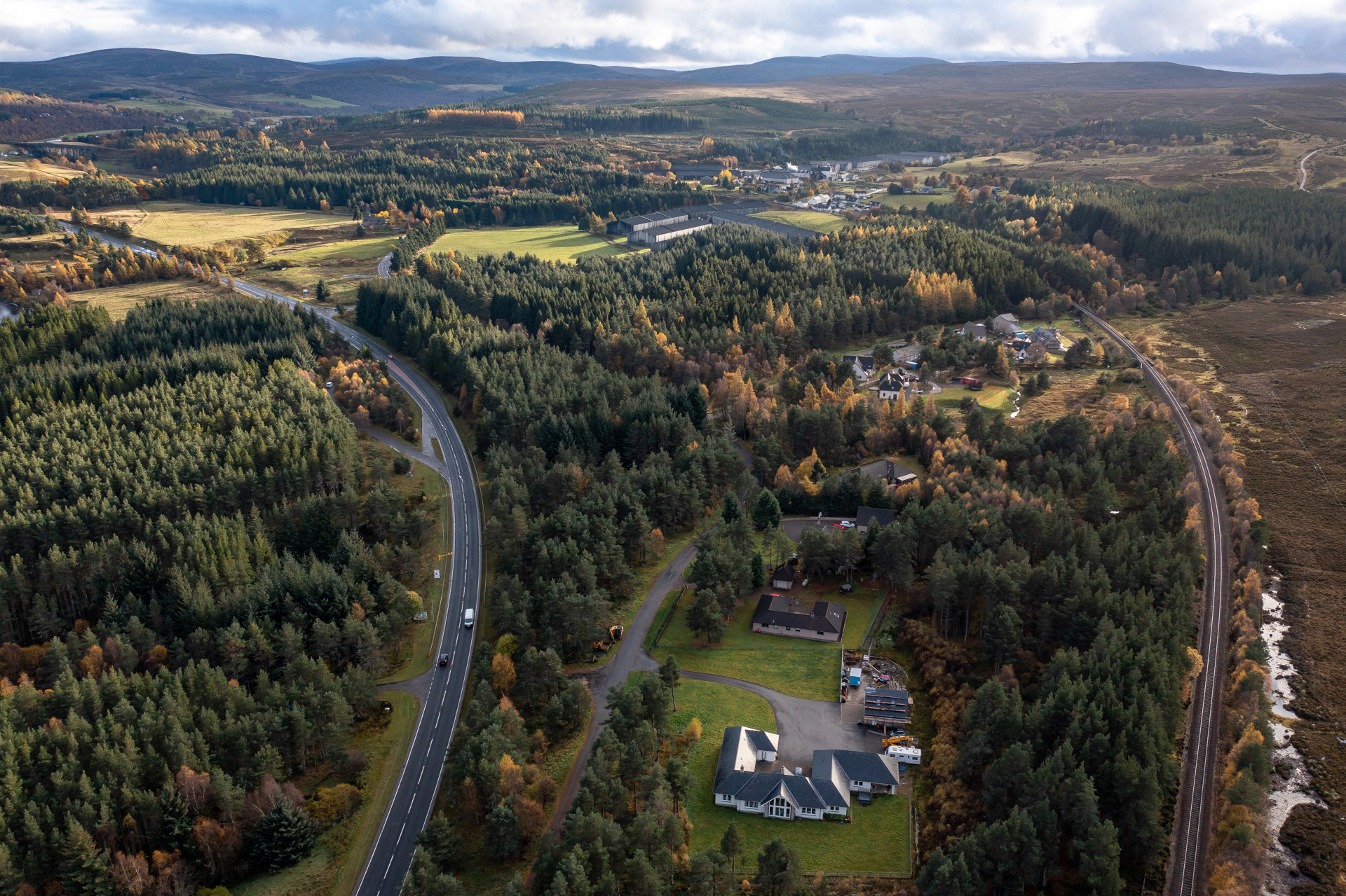 Background image - 20211102 = Tomatin Moy 009