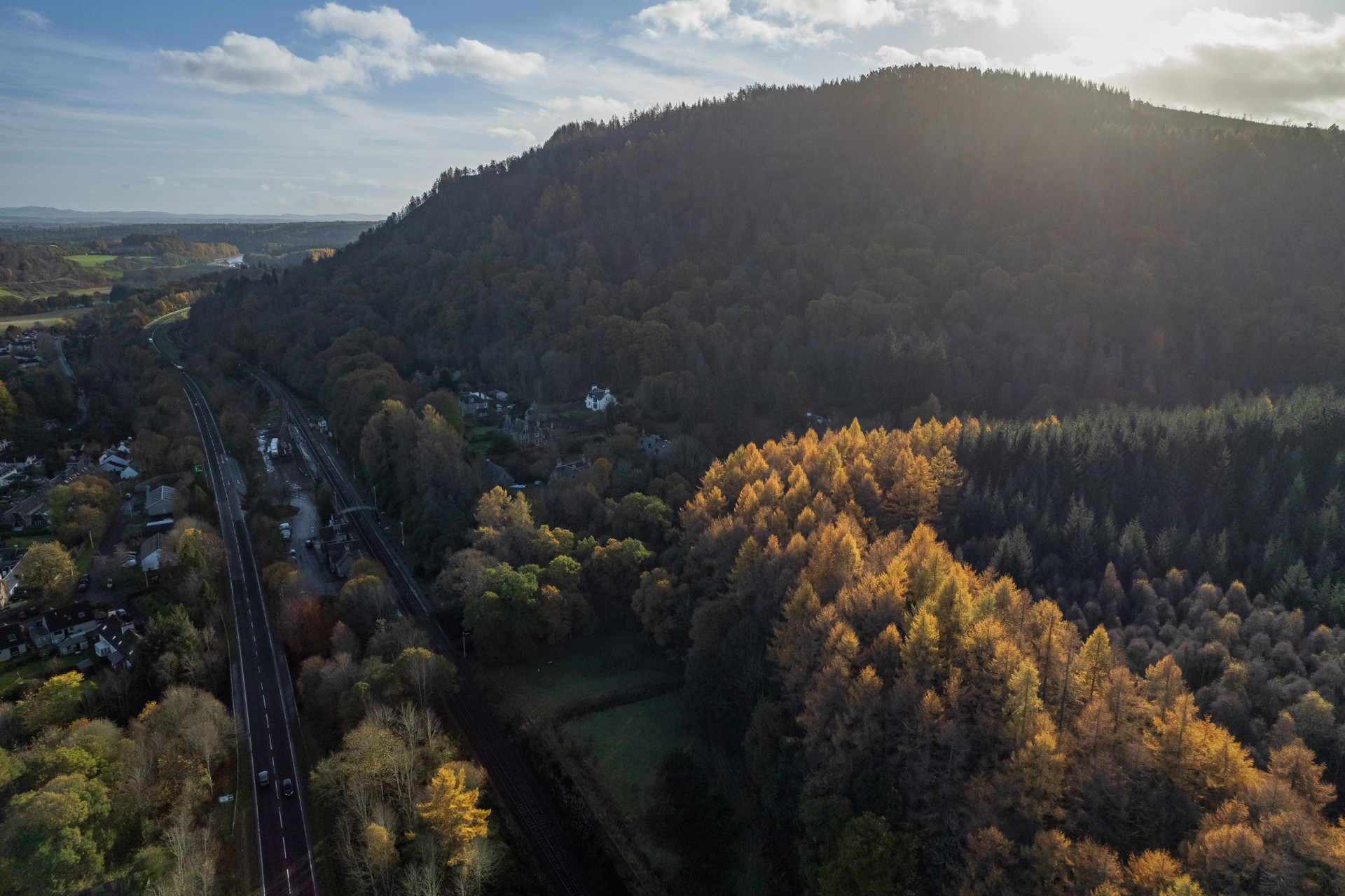 Background image - 20211109 = Pass Of Birnam Tay Crossing 006