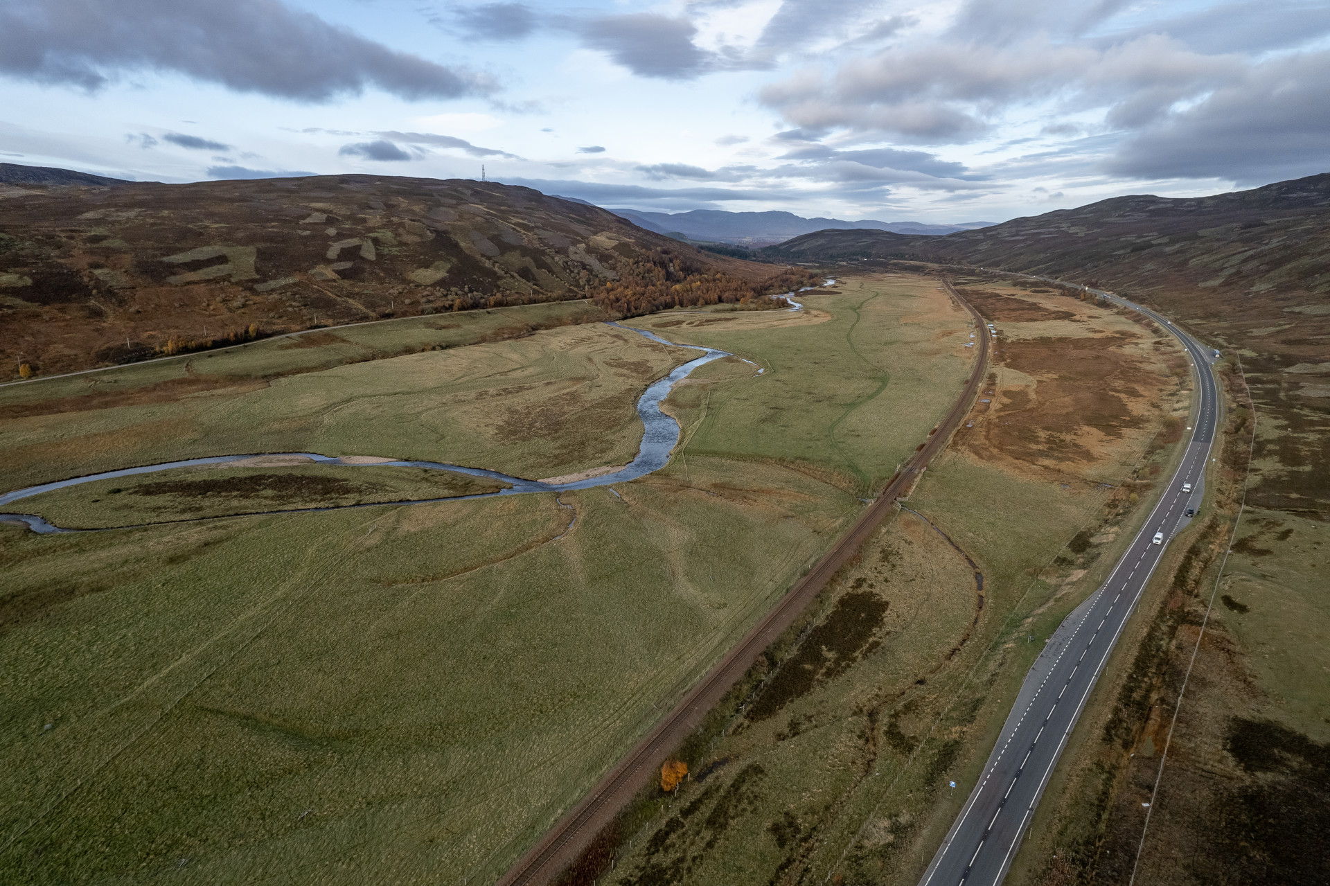 Background image - 20211104 = Glen Garry Dalwhinnie 012