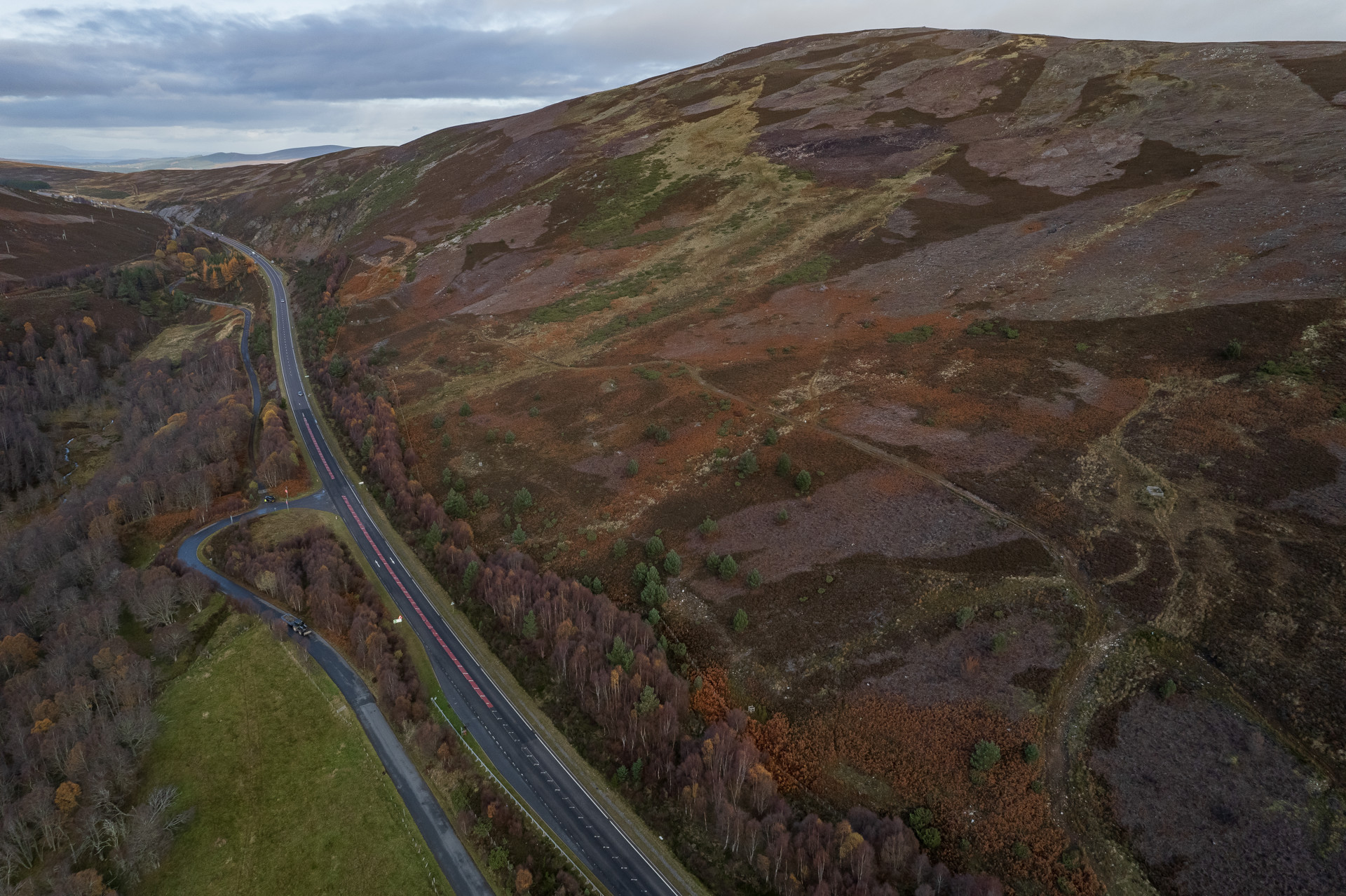 Background image - 20211110 = Dalraddy Slochd 015
