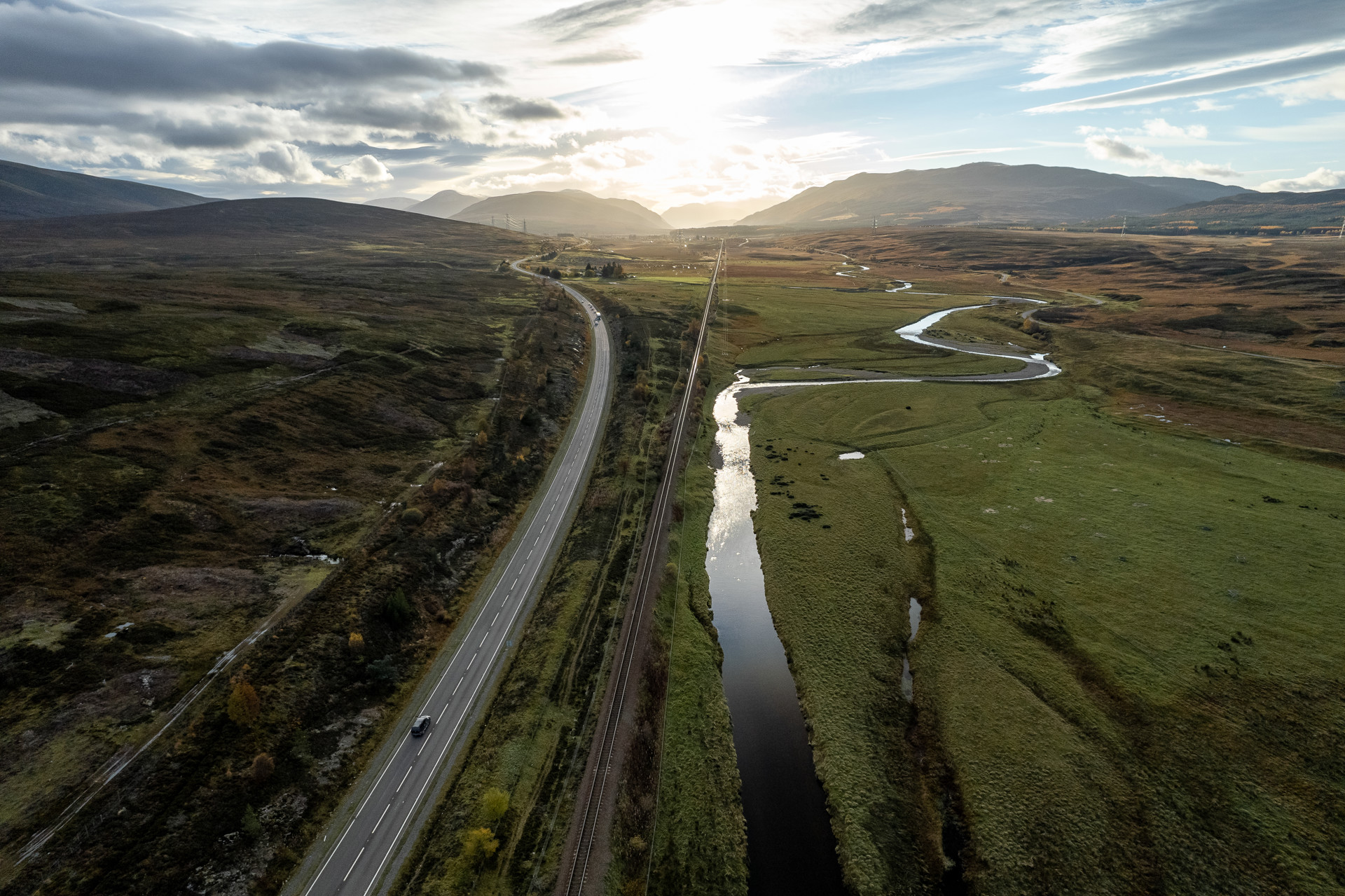 Background image - 20211104 = Glen Garry Dalwhinnie 010