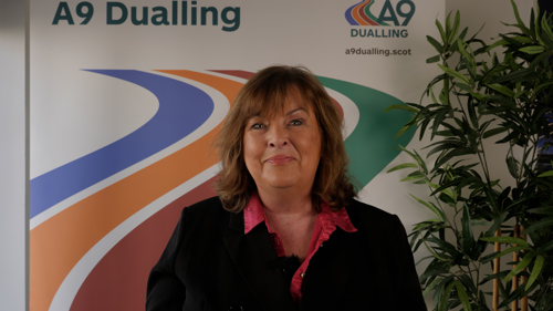 Image of the Cabinet Secretary welcoming attendees at the Information Event for Tay Crossing to Ballinluig - 2024