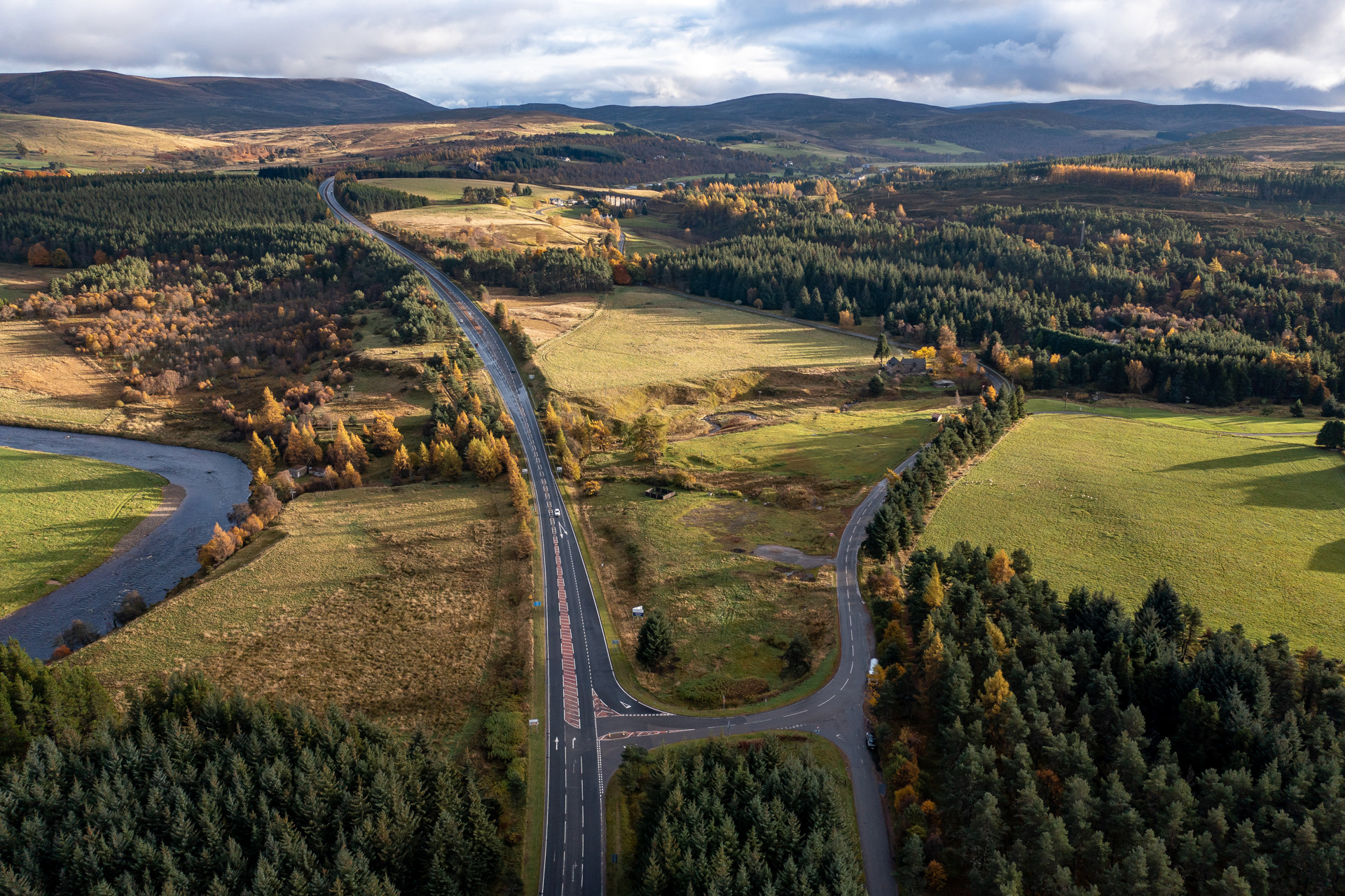 Background image - 20211102 = Tomatin Moy 012