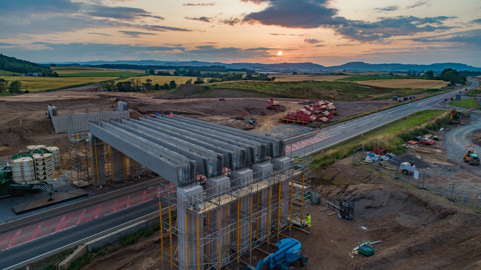 Background image - A9 Tullybelton Beam Lift Beam Close Up 30.7.19 4 2